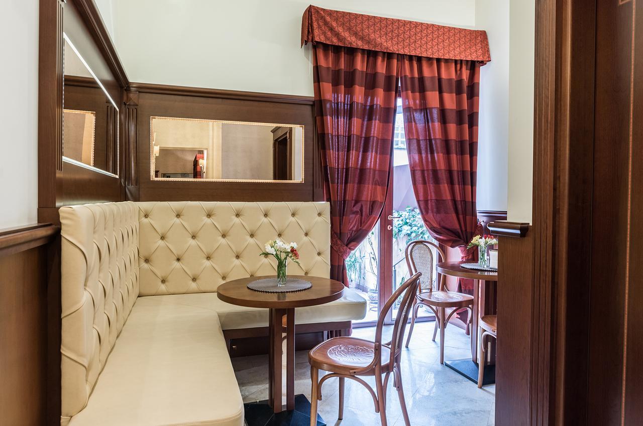 Alojamento de Acomodação e Pequeno-almoço Domus Augusta 3*